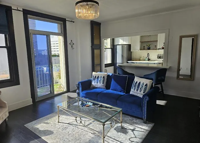 Luxe Suite Convention Center Partial Ocean View With Free Parking